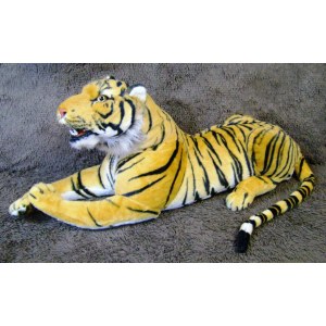 Тигр лежачий 65см.